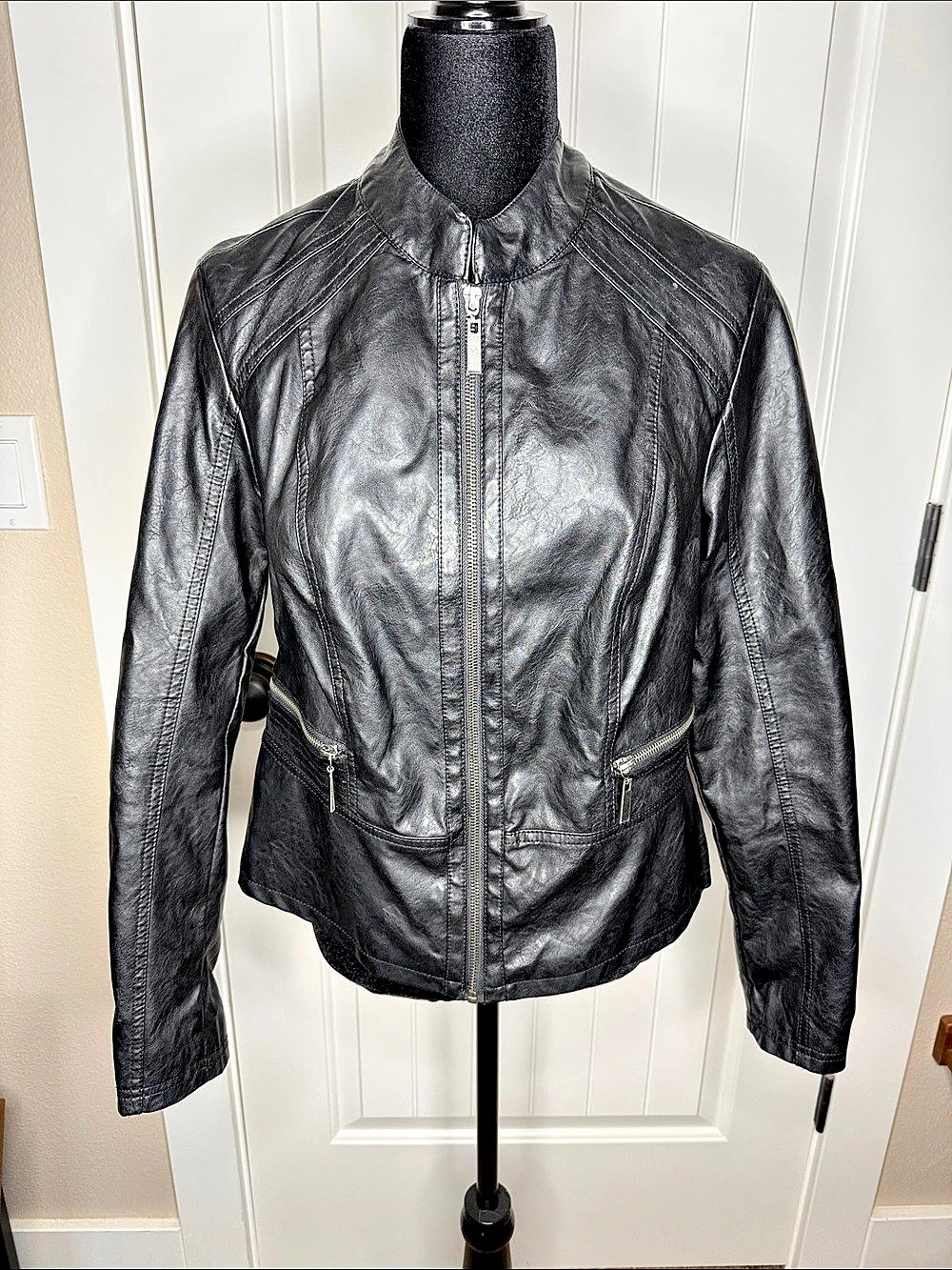APT. 9 Black imitation Leather Moto Jacket Size Medium Like New